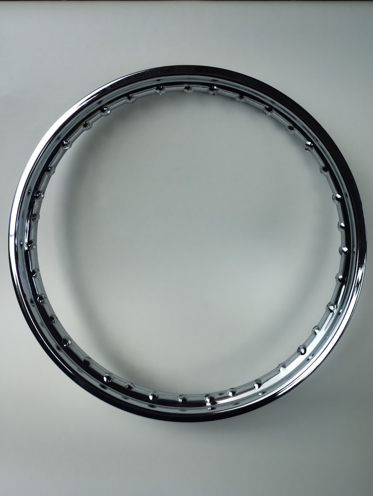 Jawa a ČZ Sport, pérák  - kvalitní ráfek 19" x 1,85" chrom