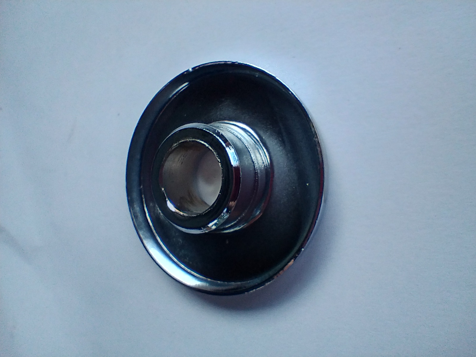 Jawa pionýr 50/555, 05, 20, 21 , 23 krytka předního kola chrom