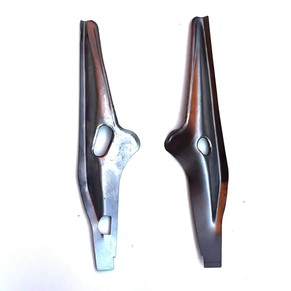 Plechy pro podsedlový nosník - Jawa 250 - 350 - ČR