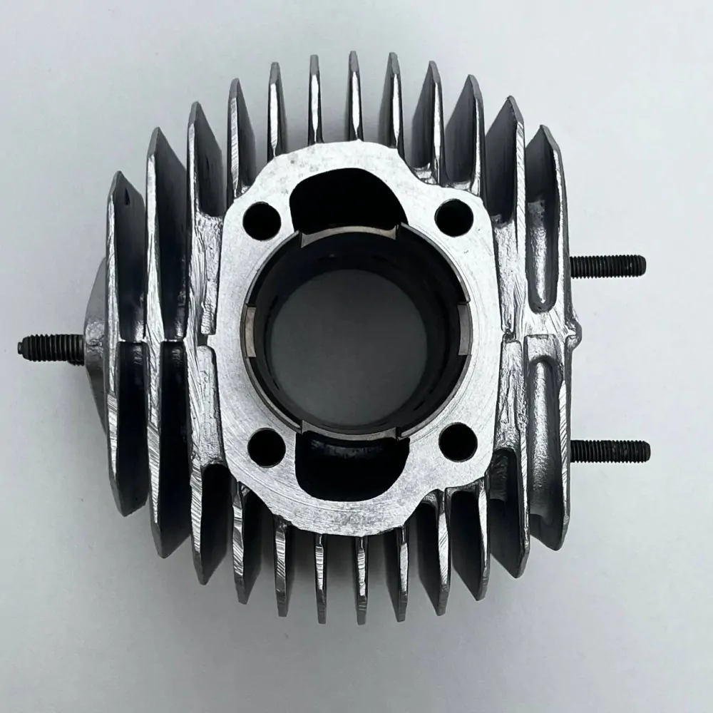 Válec motoru Pionýr Jawa 50/20,21,23 - vyčištěno vodním paprskem 1
