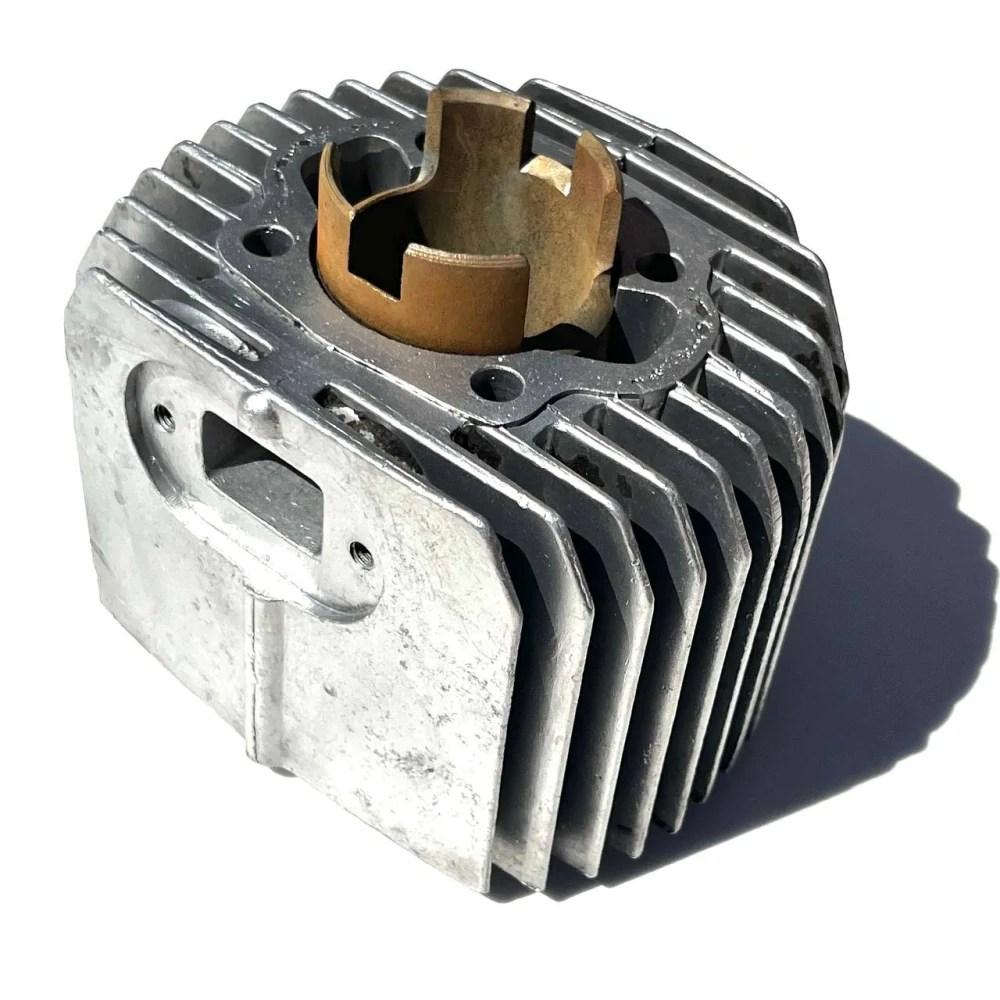 Válec motoru Pionýr Jawa 50/20,21,23 - vyčištěno vodním paprskem
